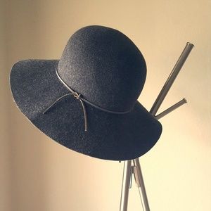 Wool Floppy Hat